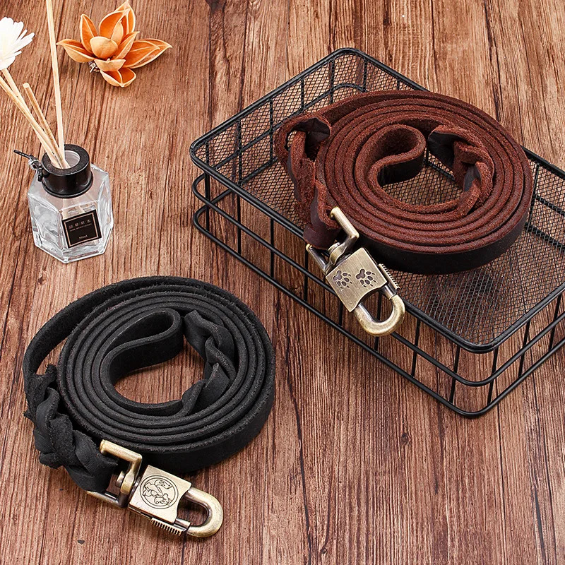 本革犬用リード - トップグレイン牛革トレーニングリード、頑 - Leather Strap Quick Release のレビューと価格